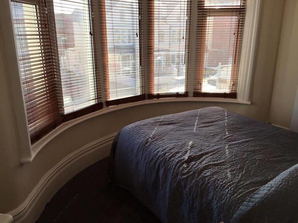 Twelve Apartments Blackpool Ngoại thất bức ảnh